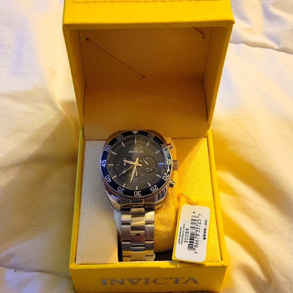 COPY - New in Box Mens invicta